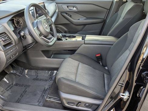 Used 2024 Nissan Rogue SV FWD image 15
