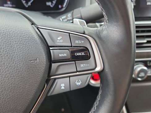 Used 2020 Honda Accord Touring image 21