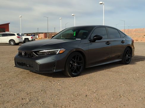 Used 2025 Honda Civic Sport image 7