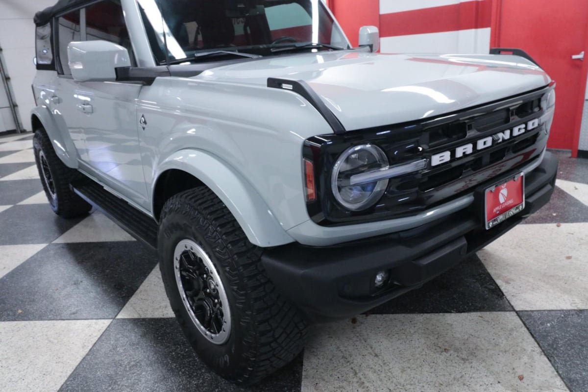 Used 2022 Ford Bronco Outer Banks AWD/4WD image 30