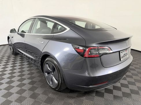 Used 2018 Tesla Model 3 Long Range RWD image 15
