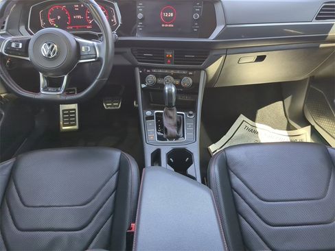 Used 2021 Volkswagen Jetta GLI Autobahn image 14