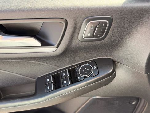 Used 2024 Ford Escape Platinum image 9