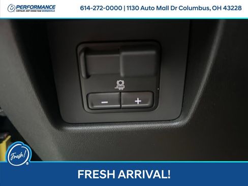 Used 2025 Chevrolet Colorado ZR2 w/ Technology Package image 15