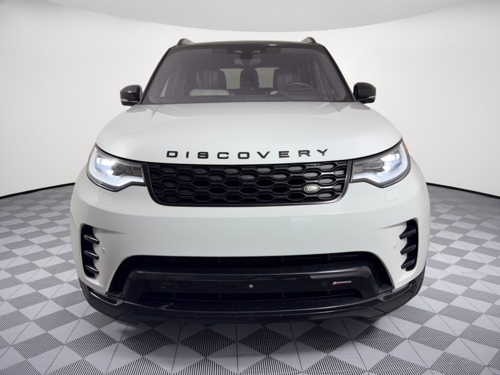 Used 2023 Land Rover Discovery Metropolitan Edition AWD/4WD image 6