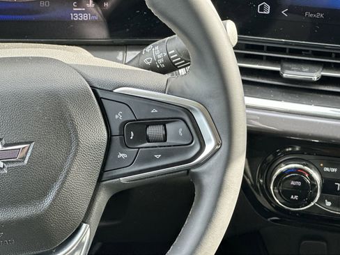 Certified 2025 Chevrolet Trax ACTIV w/ Driver Confidence Package image 21