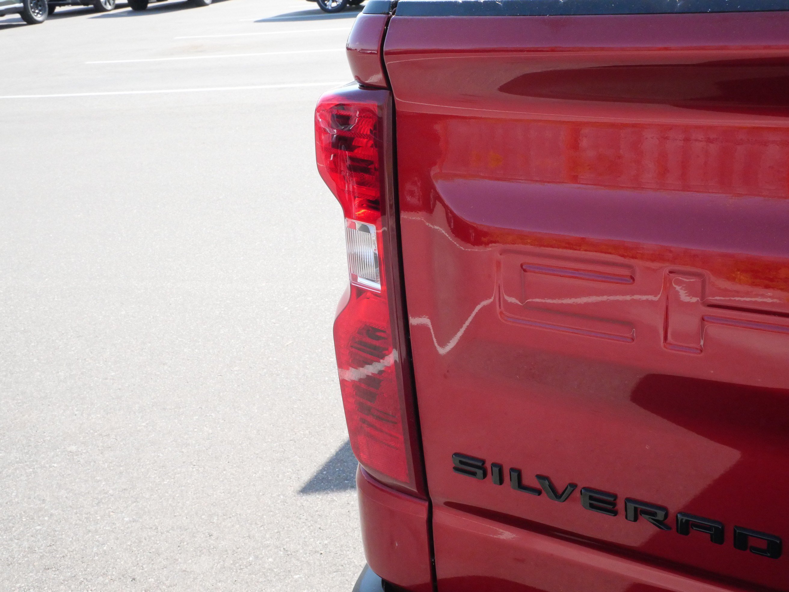 Used 2023 Chevrolet Silverado 1500 LT AWD/4WD image 17