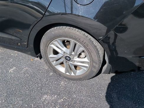 Used 2020 Hyundai Elantra SEL image 7