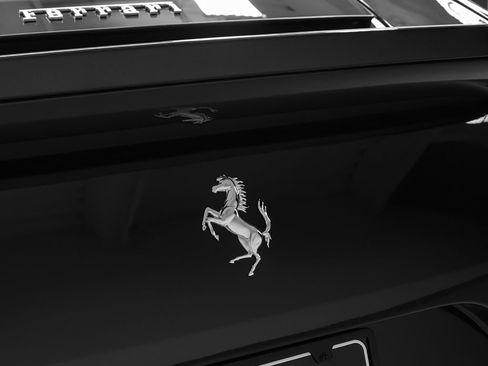 Certified 2018 Ferrari 812 Superfast RWD image 38