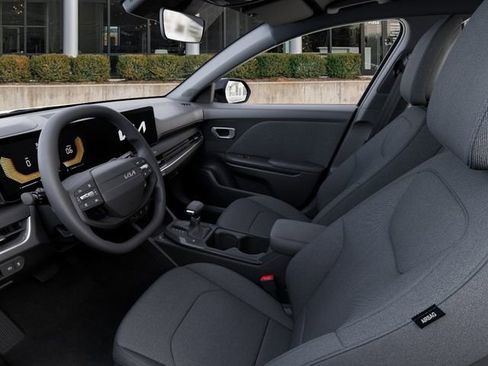 New 2026 Kia K4 LX image 18