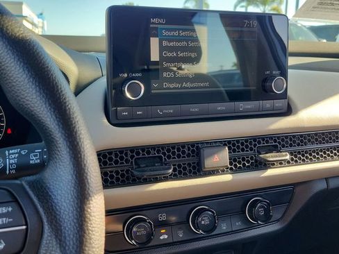 Certified 2024 Honda HR-V LX image 25