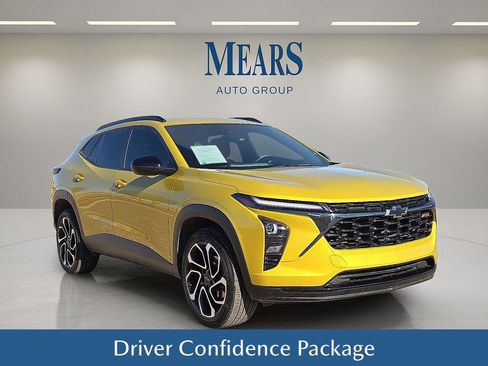 Used 2024 Chevrolet Trax RS w/ Driver Confidence Package image 8