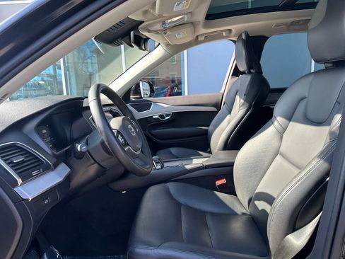 Used 2024 Volvo XC90 B5 Core w/ Climate Package AWD/4WD image 11