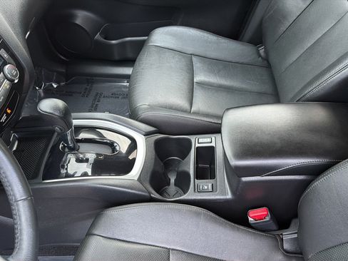 Used 2014 Nissan Rogue SL AWD/4WD image 19