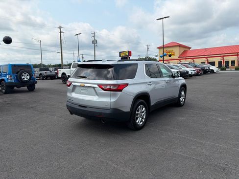 Used 2019 Chevrolet Traverse LT AWD/4WD image 3