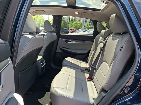 Certified 2023 INFINITI QX50 Luxe AWD/4WD image 10