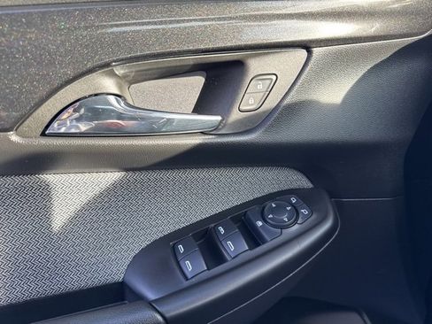 Used 2025 Chevrolet TrailBlazer LT image 19