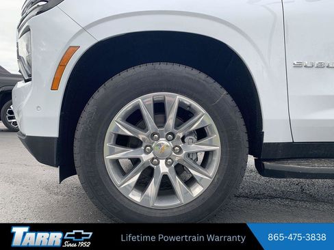 New 2026 Chevrolet Suburban Premier w/ Sun And Tow Package AWD/4WD image 19