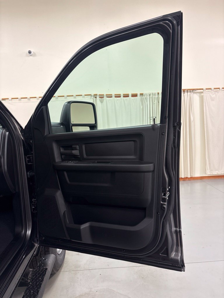 New 2027 RAM 2500 Tradesman AWD/4WD image 25