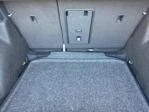 Certified 2026 Volkswagen Taos SE FWD image 15