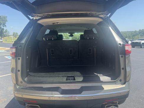 Used 2019 Chevrolet Traverse Premier w/ LPO, Floor Liner Package image 6