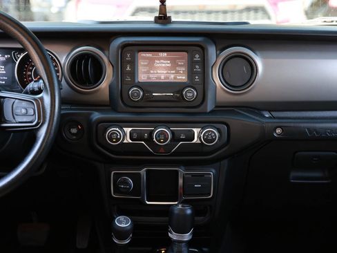 Used 2021 Jeep Wrangler Sport AWD/4WD image 40