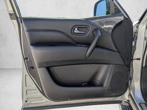 Used 2021 INFINITI QX80 Luxe image 12