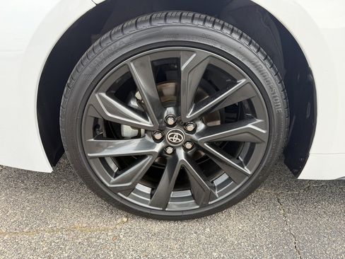 Used 2025 Toyota Corolla SE FWD image 9