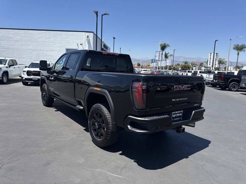 New 2026 GMC Sierra 2500 AT4 w/ AT4 Premium Plus Package AWD/4WD image 5