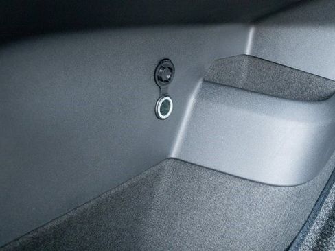 New 2026 Volkswagen Tiguan SE R-Line image 35