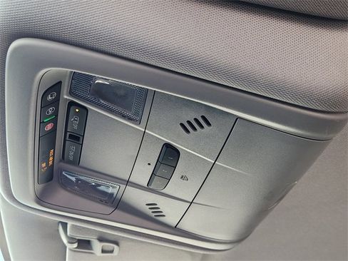 Used 2024 Chevrolet Blazer LT w/ Convenience Package image 25