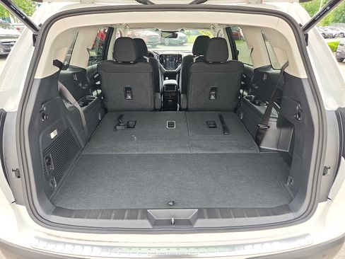 Certified 2025 Subaru Ascent Premium AWD/4WD image 27