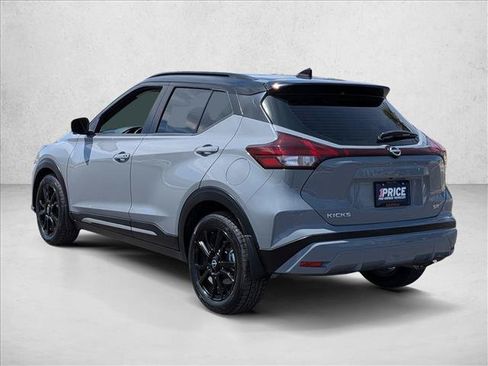 Used 2023 Nissan Kicks SR FWD image 8