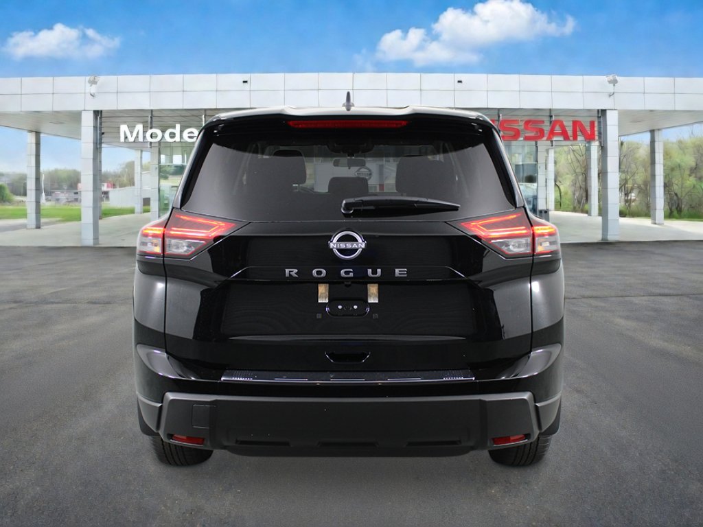 New 2027 Nissan Rogue SV FWD image 4