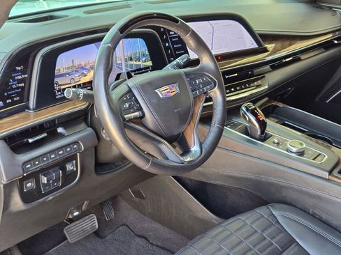 Used 2023 Cadillac Escalade Sport Platinum AWD/4WD image 10