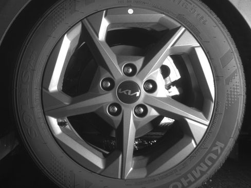 Used 2025 Kia K4 LXS image 14