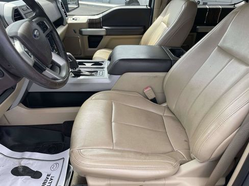 Used 2019 Ford F150 Lariat w/ Equipment Group 502A Luxury RWD image 13