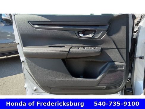 Certified 2025 Honda CR-V LX image 15