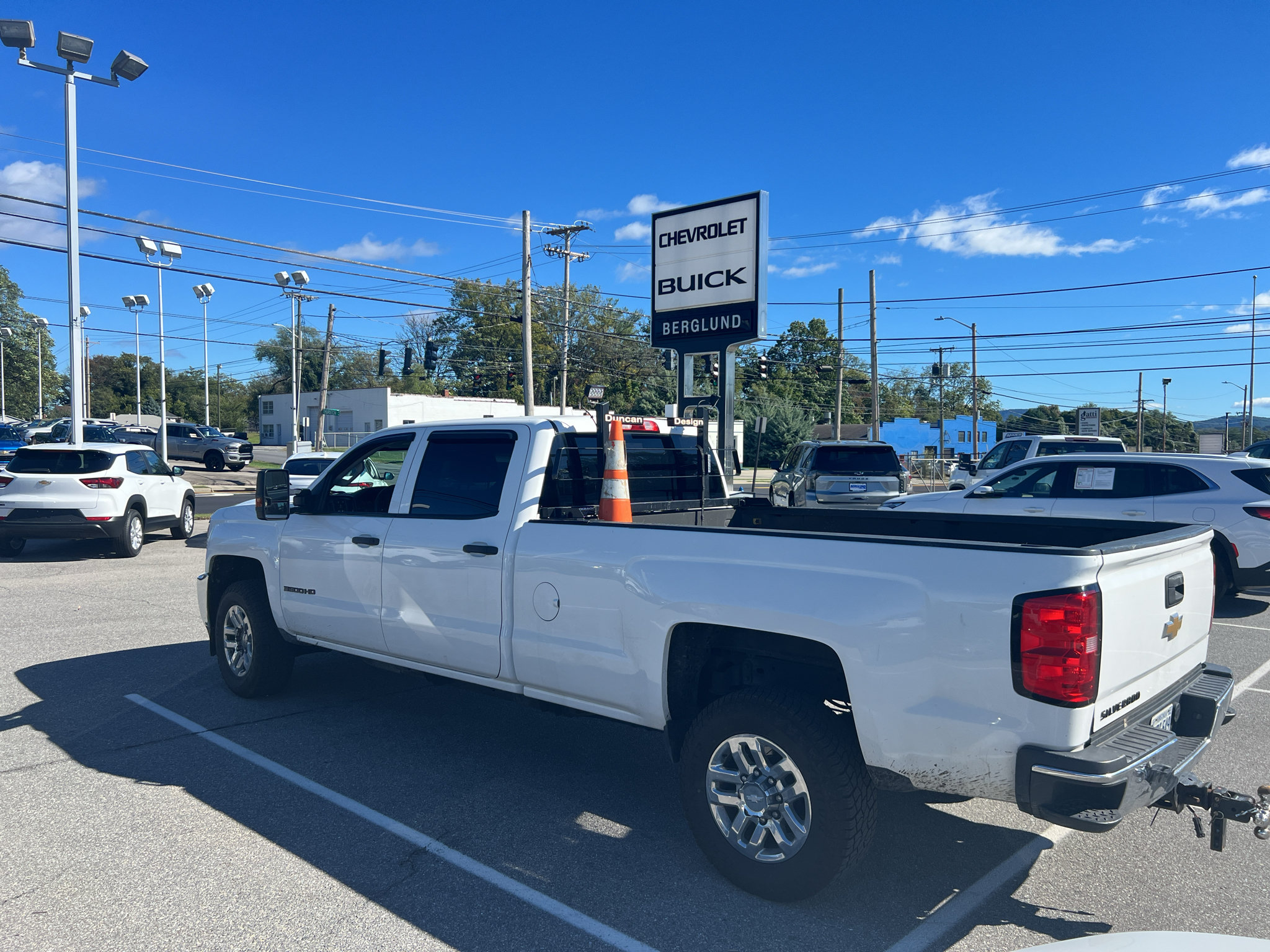 Used 2015 Chevrolet Silverado 3500 W/T w/ WT Convenience Package AWD/4WD image 7