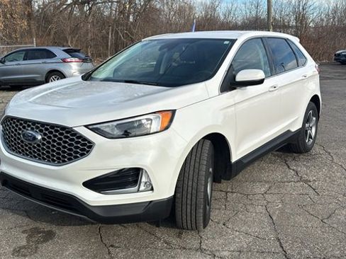 Certified 2023 Ford Edge SEL w/ Convenience Package image 7