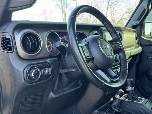 Used 2020 Jeep Gladiator Sport w/ Quick Order Package 24S image 2