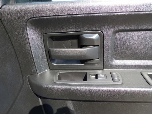 Used 2022 RAM 3500 Tradesman w/ Chrome Appearance Group AWD/4WD image 39