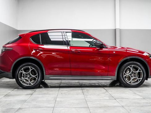 Used 2024 Alfa Romeo Stelvio Ti AWD/4WD image 6