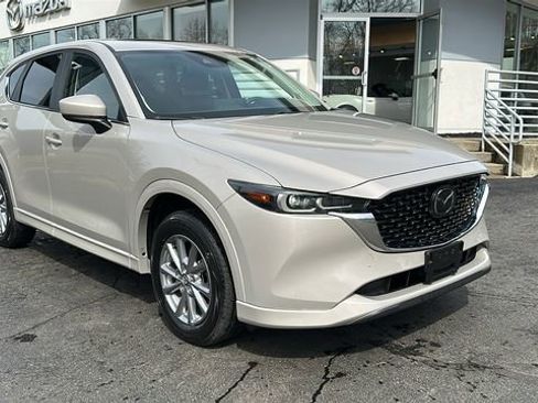 Used 2024 MAZDA CX-5 AWD 2.5 S w/ Preferred Package image 4