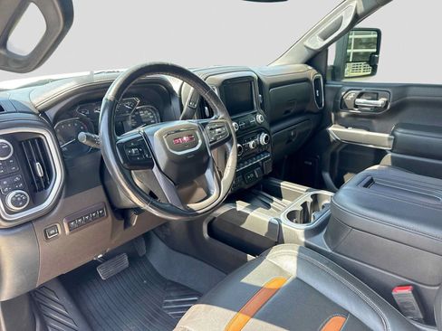 Used 2020 GMC Sierra 1500 AT4 w/ AT4 Premium Package AWD/4WD image 2