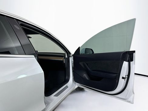 Used 2019 Tesla Model 3 Long Range image 30