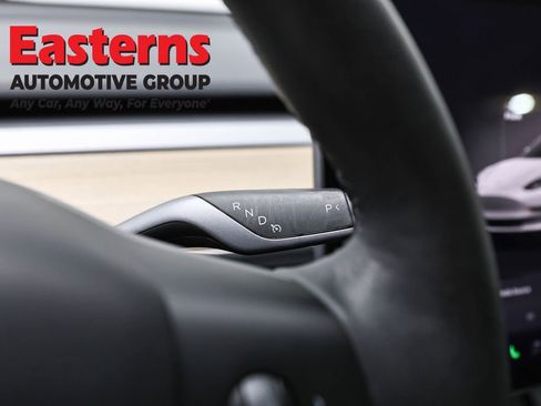 Used 2023 Tesla Model 3 Standard Range image 13