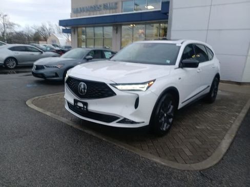Used 2023 Acura MDX A-Spec image 2