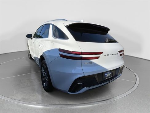 Certified 2025 Genesis GV70 2.5T image 5