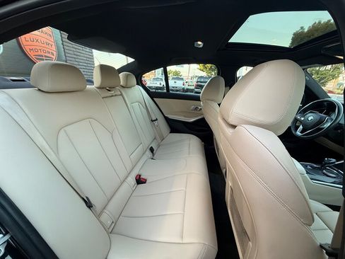 Used 2020 BMW 330i Sedan w/ Driving Assistance Package RWD image 32